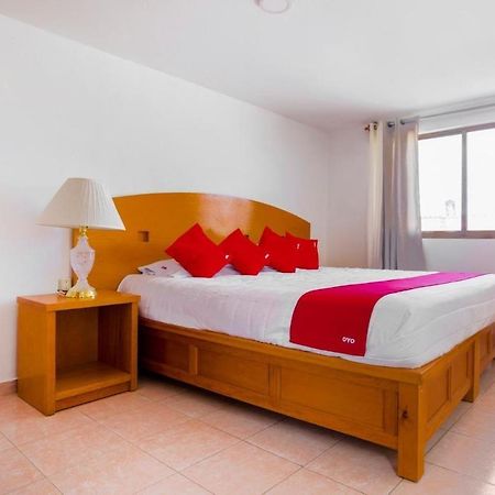 Oyo Hotel Montes, Atlixco Puebla מראה חיצוני תמונה
