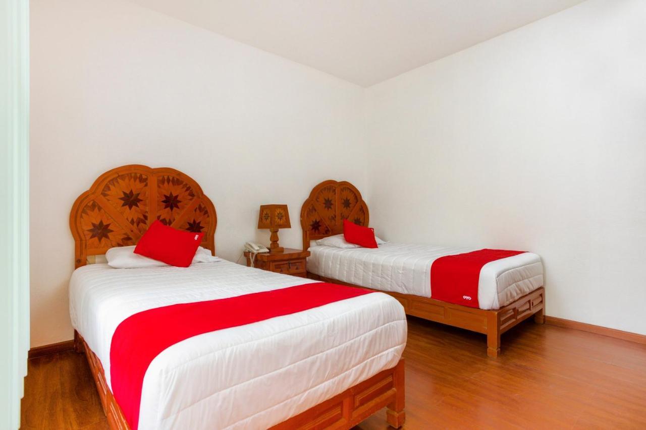 Oyo Hotel Montes, Atlixco Puebla מראה חיצוני תמונה