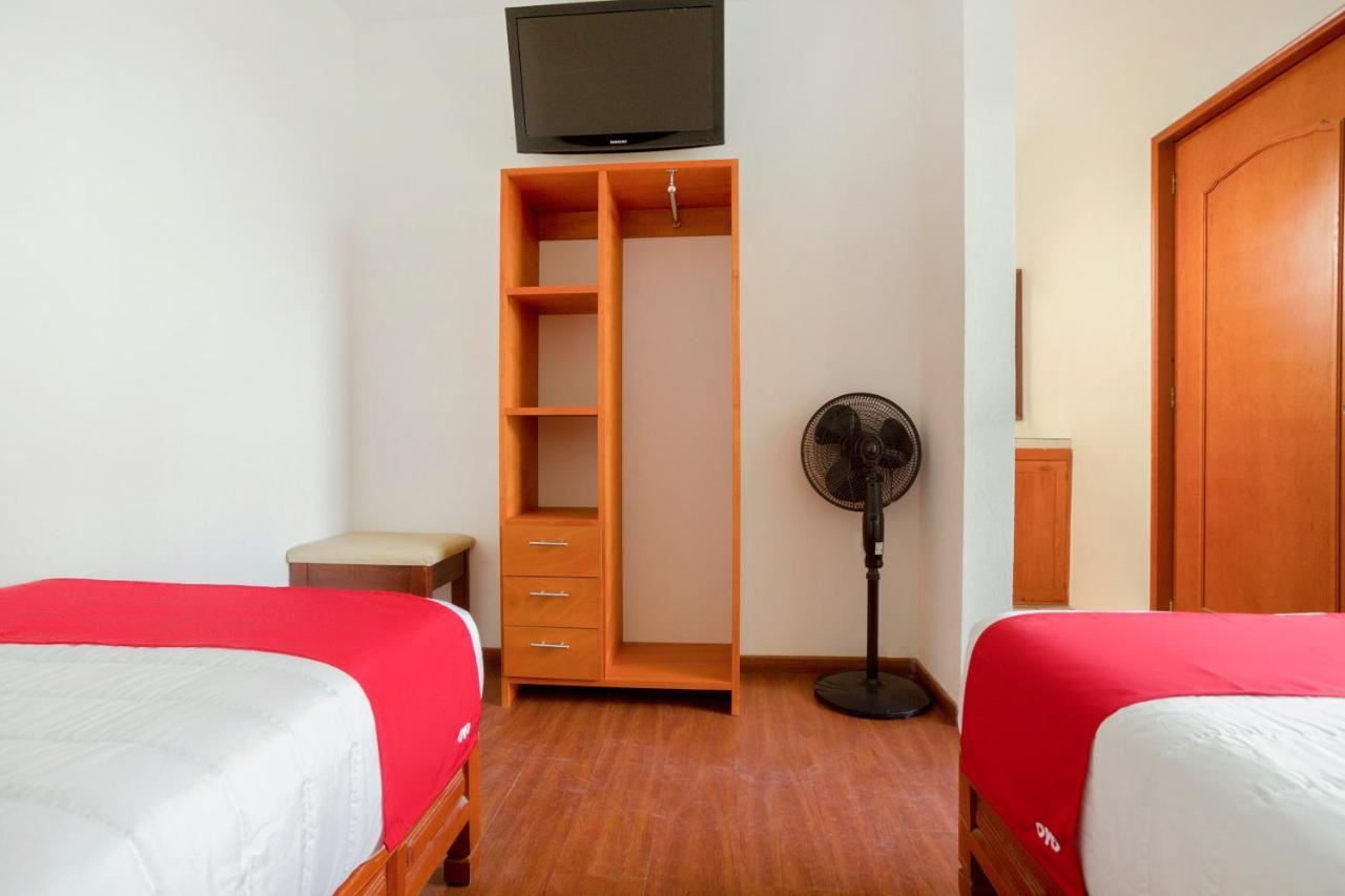 Oyo Hotel Montes, Atlixco Puebla מראה חיצוני תמונה