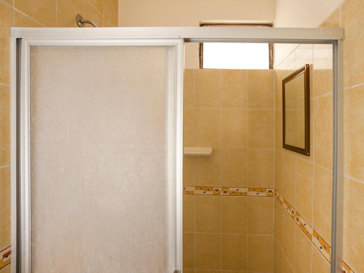Oyo Hotel Montes, Atlixco Puebla מראה חיצוני תמונה